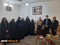 دیدار سرپرست و مدیران دانشگاه با یکی از فرهنگیان جانباز هفتاد درصد دفاع مقدس 
 6