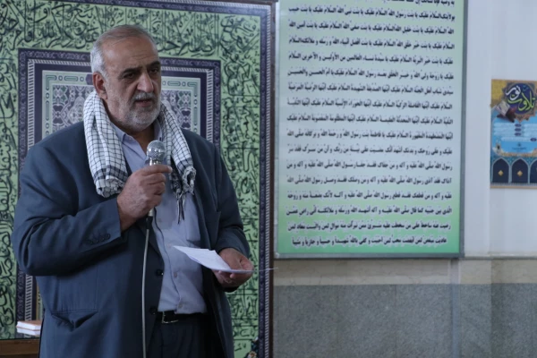 برگزاری جلسه پرسش و پاسخ چرایی انقلاب
 3