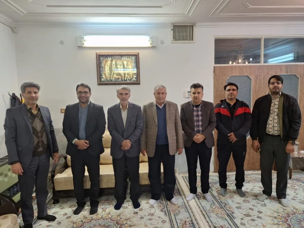 دیدار سرپرست دانشگاه فرهنگیان استان یزد با نخستین سرپرست پردیس شهیدان پاک نژاد و مدیرکل اسبق آموزش و پرورش استان یزد
 3