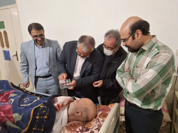 دیدار سرپرست دانشگاه فرهنگیان یزد با دو پیشکسوت مرکز تربیت معلم شهید پاک نژاد   6