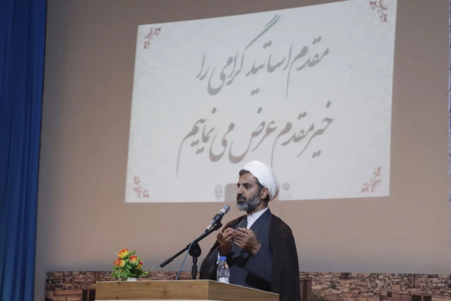 دانش و مهارت؛ مهم ترین عناصر ارزیابی عملکرد اساتید در دانشگاه فرهنگیان استان
 3