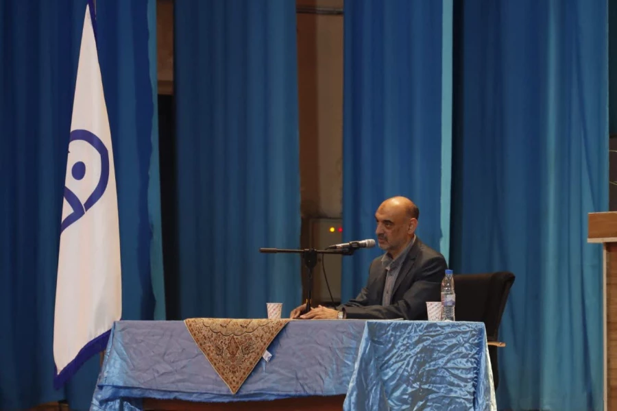 مناظره کاندیداهای انتخابات دوازدهمین دوره مجلس شورای اسلامی در حوزه انتخابیه یزد برگزار شد 5