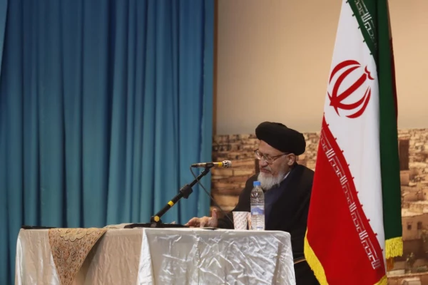 مناظره کاندیداهای انتخابات دوازدهمین دوره مجلس شورای اسلامی در حوزه انتخابیه یزد برگزار شد 6