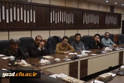 در حال حاضر هیچ کار فرهنگی مهم تر از دعوت به حضور در انتخابات نیست.
 2