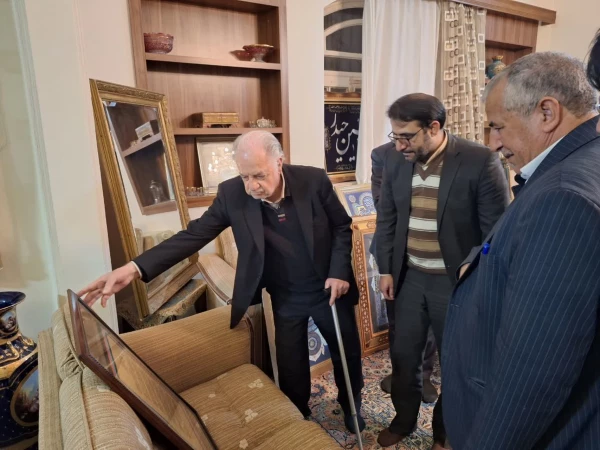 دیدار سرپرست دانشگاه فرهنگیان استان یزد با استاد برجسته خوشنویسی کشور و پیشکسوت مرکز تربیت معلم شهید پاک نژاد  7
