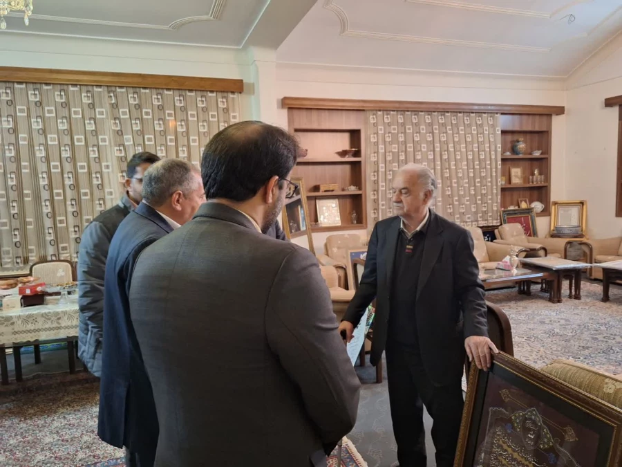 دیدار سرپرست دانشگاه فرهنگیان استان یزد با استاد برجسته خوشنویسی کشور و پیشکسوت مرکز تربیت معلم شهید پاک نژاد  10