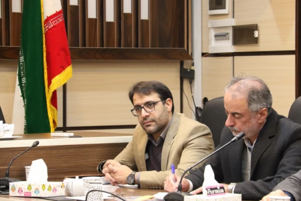 سومین نشست هم اندیشی اساتید دانشگاه فرهنگیان استان یزد برگزار شد.
 2