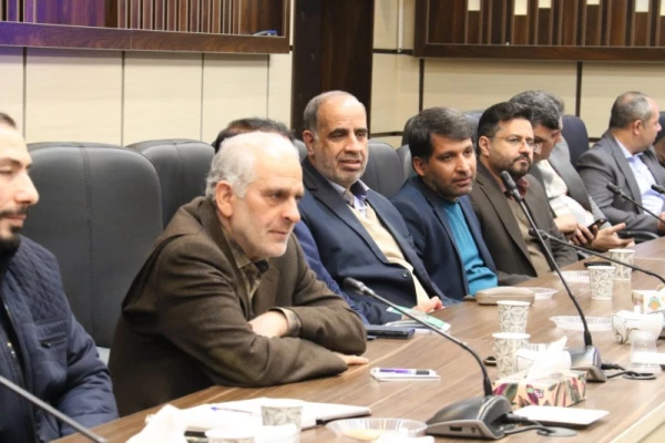 سومین نشست هم اندیشی اساتید دانشگاه فرهنگیان استان یزد برگزار شد.
 5