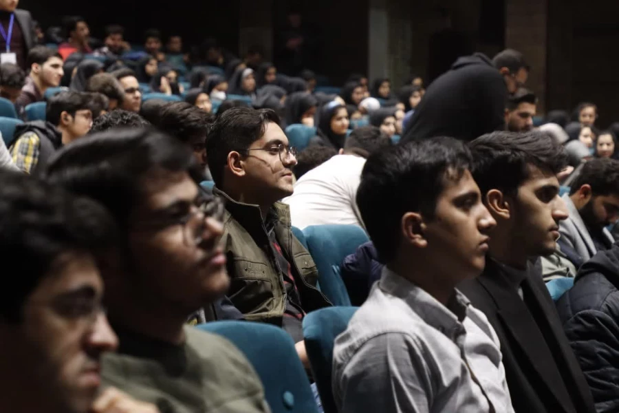 گزارش تصویری از برگزاری چهارمــین همایش ملــی آموزش علوم اجتماعی در دانشگاه فرهنگیان استان یزد 17