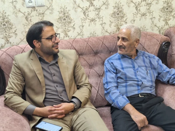 دیدار سرپرست دانشگاه فرهنگیان یزد با دو پیشکسوت مرکز تربیت معلم شهید پاک نژاد 3