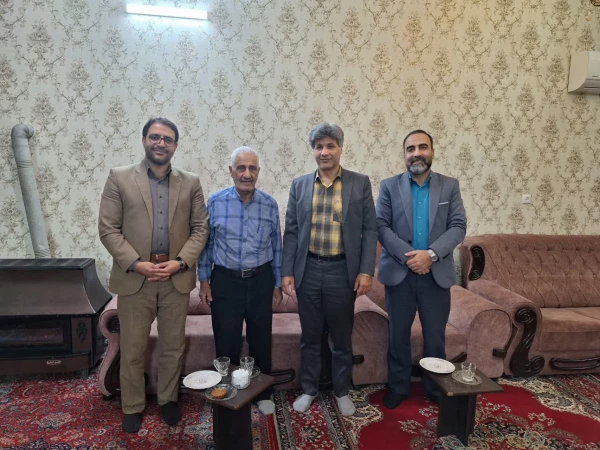 دیدار سرپرست دانشگاه فرهنگیان یزد با دو پیشکسوت مرکز تربیت معلم شهید پاک نژاد 5