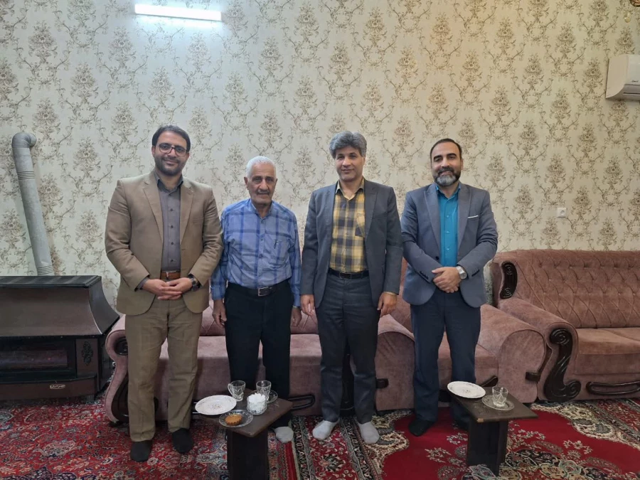 دیدار سرپرست دانشگاه فرهنگیان یزد با دو پیشکسوت مرکز تربیت معلم شهید پاک نژاد 5