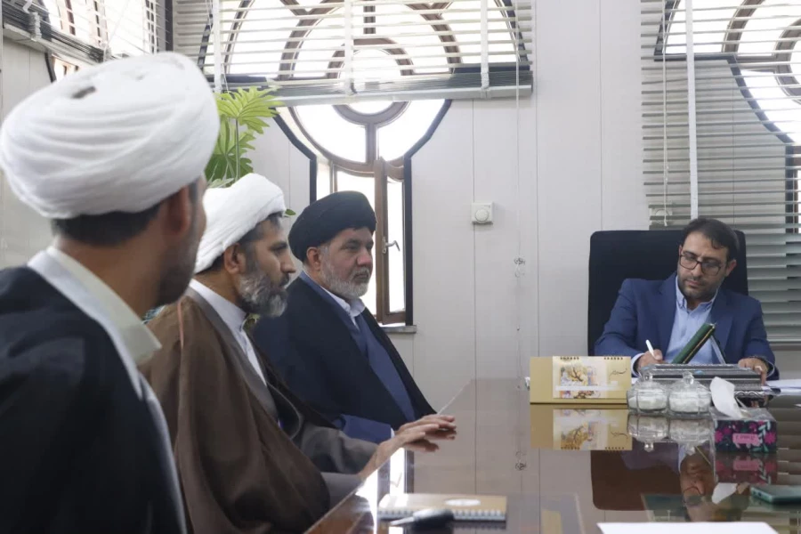 نماز؛ رمز موفقیت و شاه کلید تحولات تربیتی در دانشگاه فرهنگیان یزد 
 2