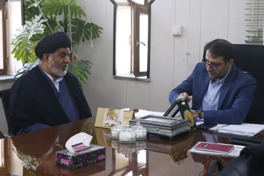 نماز؛ رمز موفقیت و شاه کلید تحولات تربیتی در دانشگاه فرهنگیان یزد 
 3