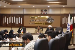 برای نخستین بار سر درِ ورودی دانشگاه فرهنگیان یزد با سازه ای شکیل، شایسته و منحصر به فرد ساخته خواهد شد.
 6