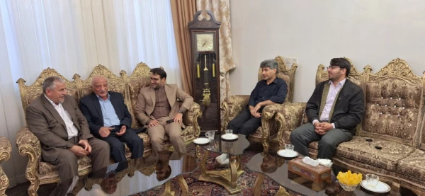  دیدار سرپرست دانشگاه فرهنگیان یزد با مدرس پیشکسوت مراکز تربیت معلم استان یزد 4