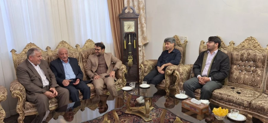  دیدار سرپرست دانشگاه فرهنگیان یزد با مدرس پیشکسوت مراکز تربیت معلم استان یزد 4