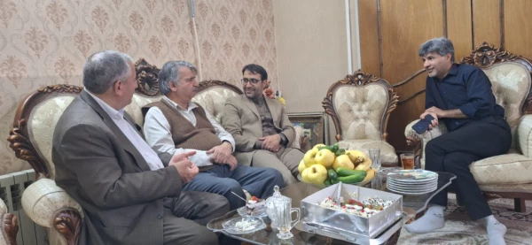  دیدار سرپرست دانشگاه یزد فرهنگیان با معلم زمان تحصیل خود و از پیشکسوتان مرکز تربیت معلم شهید پاک نژاد 4