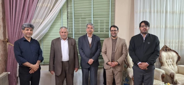  دیدار سرپرست دانشگاه یزد فرهنگیان با معلم زمان تحصیل خود و از پیشکسوتان مرکز تربیت معلم شهید پاک نژاد 5