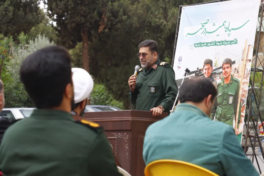 تجمع باشکوه اساتید، دانشجومعلمان و کارمندان دانشگاه فرهنگیان استان یزد در حمایت از اقدام موشکی سپاه پاسداران و تحقق عملیات وعده صادق برگزار شد.
 9