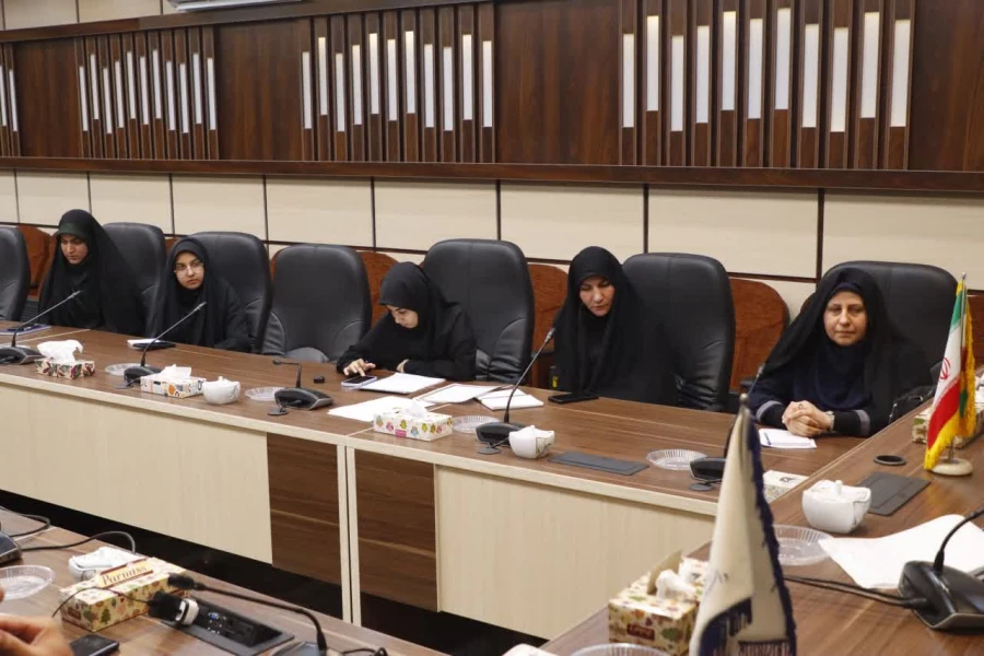 راه اندازی نهضت سوادآموزی فرهنگی، تربیتی و مهارتی در دانشگاه فرهنگیان استان یزد برای اولین بار در کشور
 3