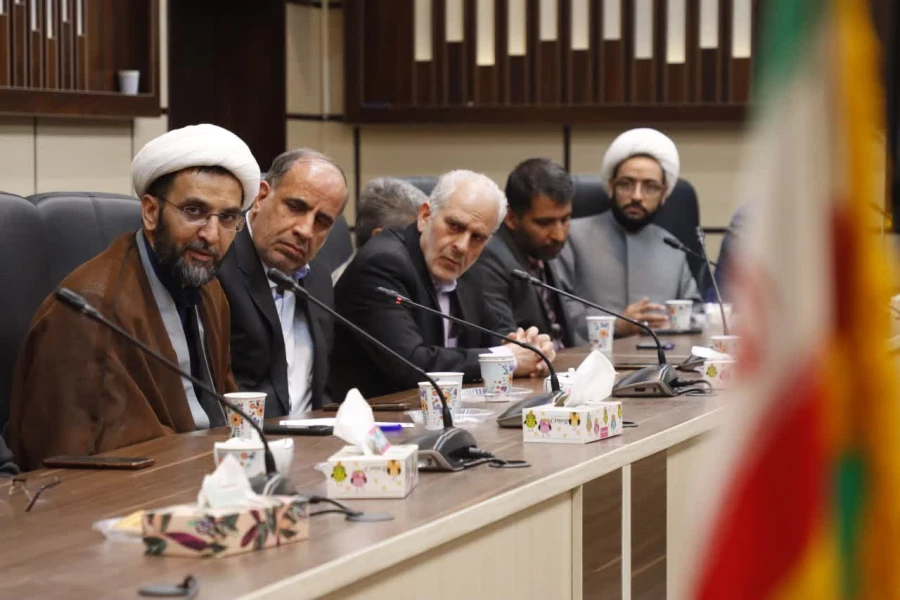 نخستین جلسه هم اندیشی سرپرست دانشگاه فرهنگیان با اساتید در سال جدید برگزار شد
 10