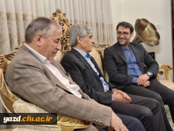 دیدار سرپرست دانشگاه فرهنگیان یزد با دو مدرس پیشکسوت مرکز تربیت معلم شهید پاک نژاد 5