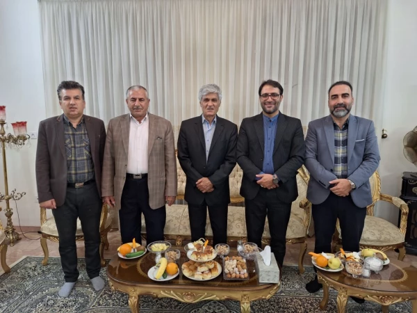 دیدار سرپرست دانشگاه فرهنگیان یزد با دو مدرس پیشکسوت مرکز تربیت معلم شهید پاک نژاد 6