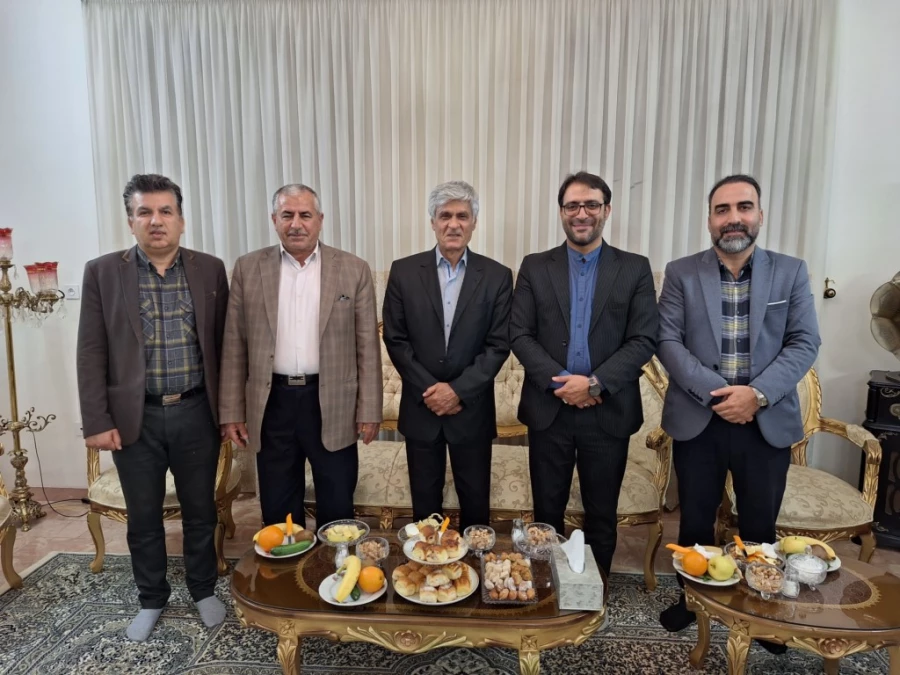 دیدار سرپرست دانشگاه فرهنگیان یزد با دو مدرس پیشکسوت مرکز تربیت معلم شهید پاک نژاد 6