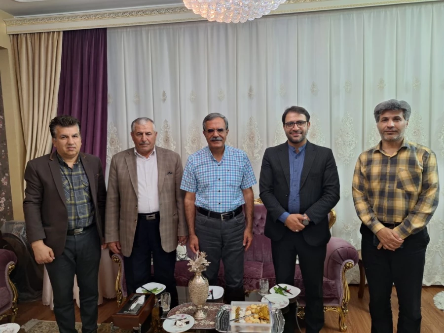 دیدار سرپرست دانشگاه فرهنگیان یزد با دو مدرس پیشکسوت مرکز تربیت معلم شهید پاک نژاد 10