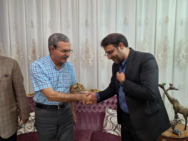 دیدار سرپرست دانشگاه فرهنگیان یزد با دو مدرس پیشکسوت مرکز تربیت معلم شهید پاک نژاد 11