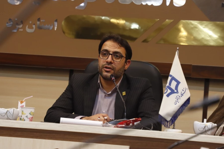 فعالان فرهنگی سکان داران و دیده بانان بصیر حوزه های فرهنگی تربیتی 
 8