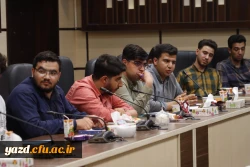 نشست هم اندیشی سرپرست دانشگاه فرهنگیان یزد و اعضای هیئت رئیسه با دبیران کانون ها، انجمن ها و تشکل های دانشجویی دانشگاه 
 11