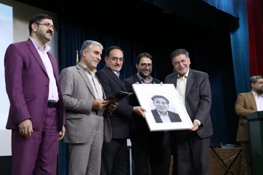  رشته مشاوره؛ رمز آرامش و ضامن موفقیت نسلها است
 3