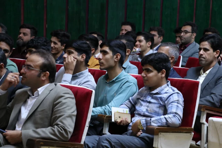  رشته مشاوره؛ رمز آرامش و ضامن موفقیت نسلها است
 4