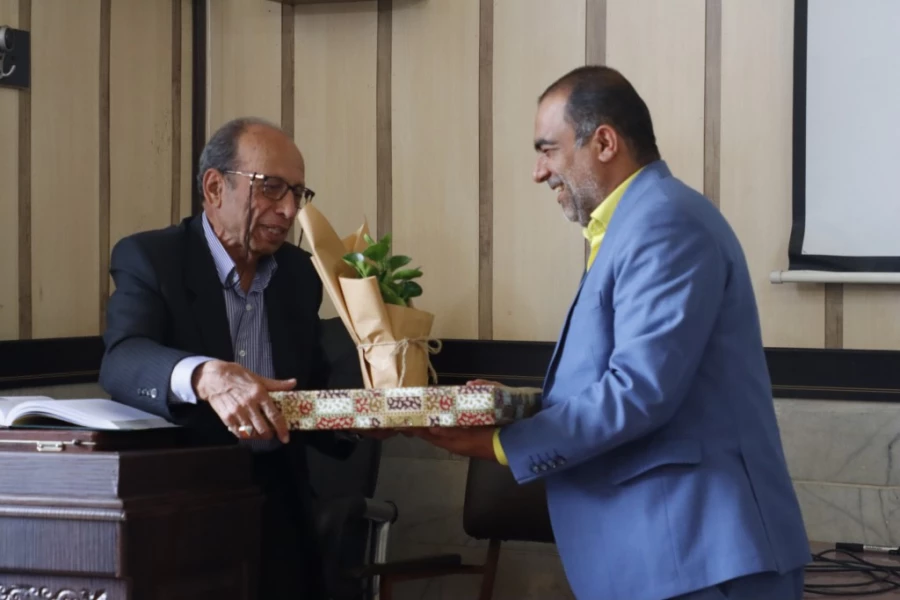 برگزاری طرح "تقریب تجارب نسل ها؛ گامی در راستای تحول و تعالی معلمی" در دانشگاه فرهنگیان یزد برای نخستین بار در کشور 5