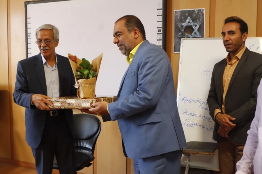 برگزاری طرح "تقریب تجارب نسل ها؛ گامی در راستای تحول و تعالی معلمی" در دانشگاه فرهنگیان یزد برای نخستین بار در کشور 8