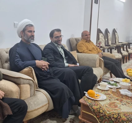 دیدار و تجلیل از الگوی تعهد و تلاش خالصانه در دانشگاه فرهنگیان یزد 4