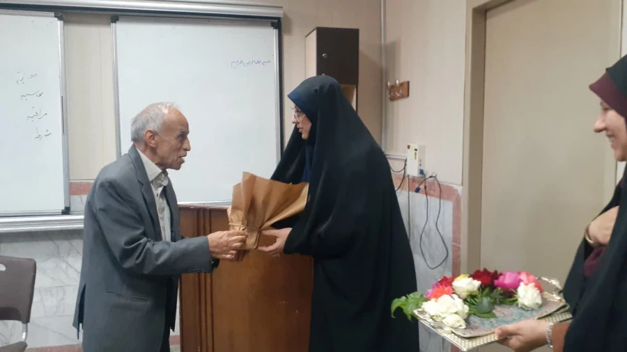 برگزاری طرح "تقریب تجارب نسل ها؛ گامی در راستای تحول و تعالی معلمی" در دانشگاه فرهنگیان یزد برای نخستین بار در کشور 13