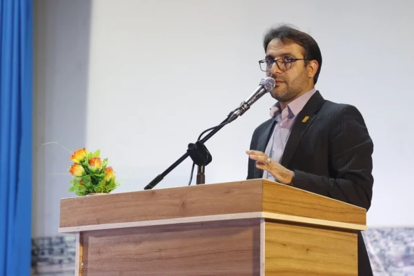 جشن باشکوه گرامیداشت مقام معلم در دانشگاه فرهنگیان استان یزد برگزار شد 
 3