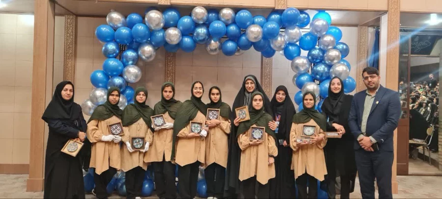 جشن باشکوه گرامیداشت مقام معلم در دانشگاه فرهنگیان استان یزد برگزار شد 
 6