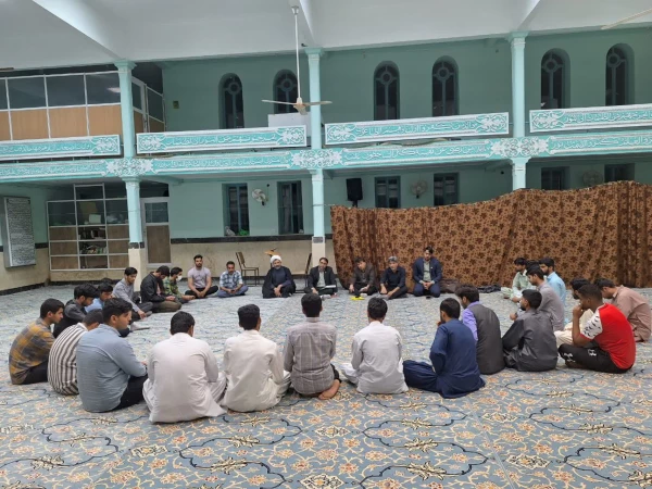 گفتگوی صمیمانه دانشجومعلمان پردیس  های استانی دانشگاه فرهنگیان یزد با سرپرست این دانشگاه و اعضای هیات رئیسه 9