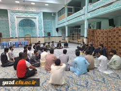 گفتگوی صمیمانه دانشجومعلمان پردیس  های استانی دانشگاه فرهنگیان یزد با سرپرست این دانشگاه و اعضای هیات رئیسه 12