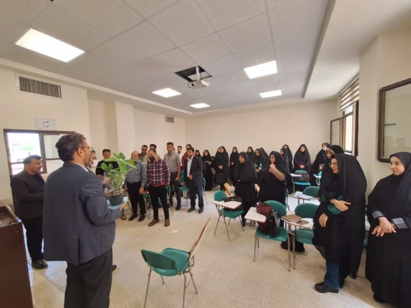 تقدیر و تجلیل از اساتید و مهارت آموزان مرکز توان افزایی،توانمندسازی و مهارت آموزی دانشگاه فرهنگیان یزد 9