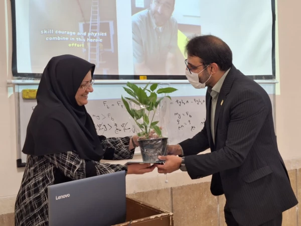 تقدیر و تجلیل از اساتید و مهارت آموزان مرکز توان افزایی،توانمندسازی و مهارت آموزی دانشگاه فرهنگیان یزد 10