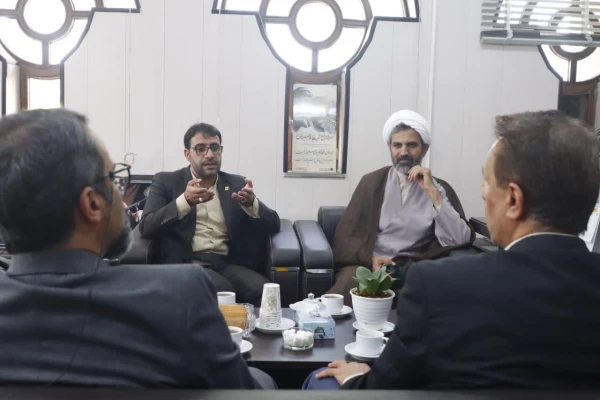 دیدار رییس دانشگاه فنی حرفه ای استان با سرپرست دانشگاه فرهنگیان یزد و تبریک به مناسبت هفته گرامیداشت مقام معلم 
 3