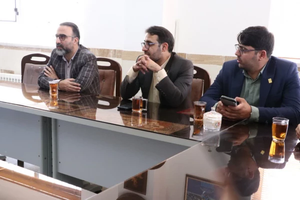 بازدید و هماهنگی با مدارس برای برگزاری یازدهمین جشنواره تخصصی تدریس برتر انجام شد.
 3