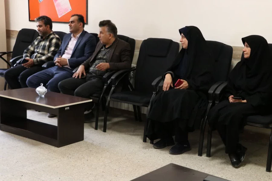 بازدید و هماهنگی با مدارس برای برگزاری یازدهمین جشنواره تخصصی تدریس برتر انجام شد.
 4