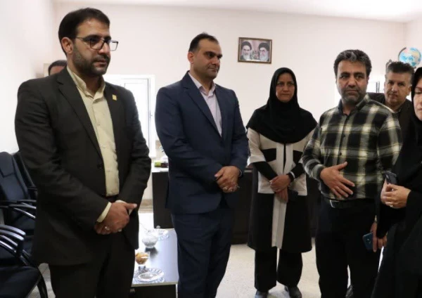 بازدید و هماهنگی با مدارس برای برگزاری یازدهمین جشنواره تخصصی تدریس برتر انجام شد.
 5