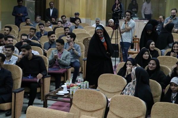 مراسم اختتامیه مرحله منطقه ای یازدهمین جشنواره تخصصی تدریس برتر در دانشگاه فرهنگیان استان یزد برگزار شد.
 6